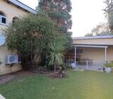 Groot huis te huur te Parys